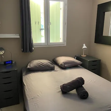 Villa Confort Piscine Et Cote D'azur 6 Personnes *